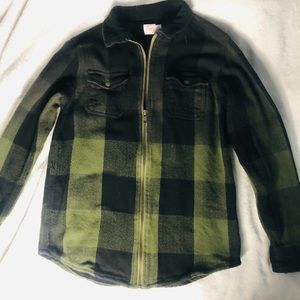 Long Sleeved Zip Up Plaid Boys Shirt size LARGE 10-12 thicker material for Fall